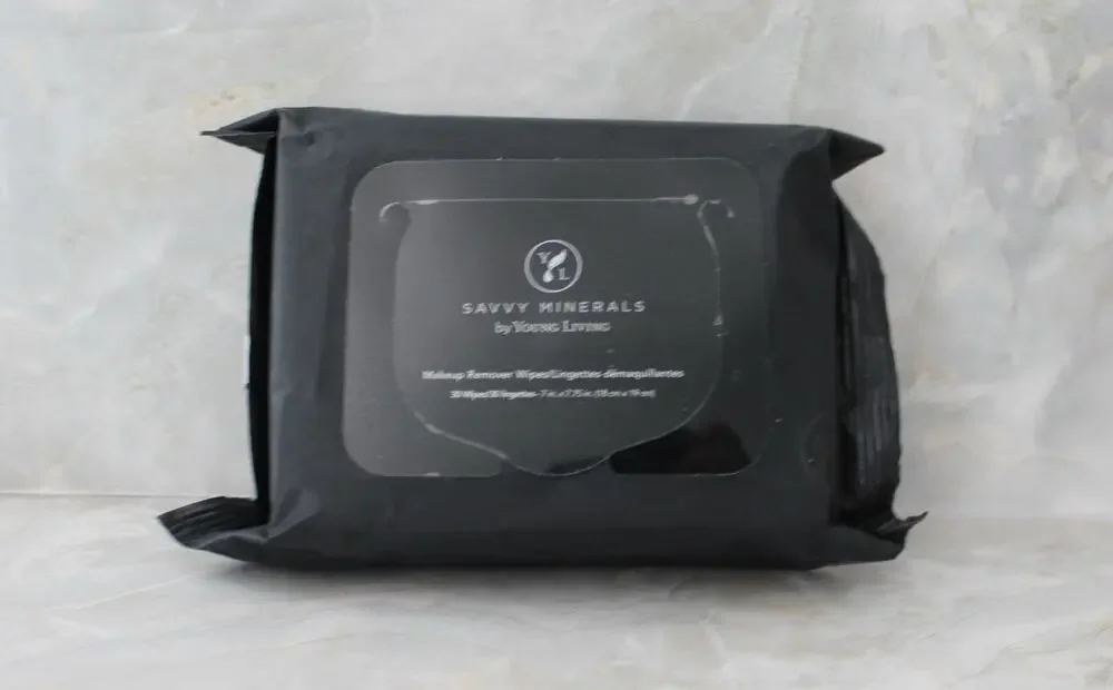 Savvy Minerals By Young Living Makeup Remover Wipes New